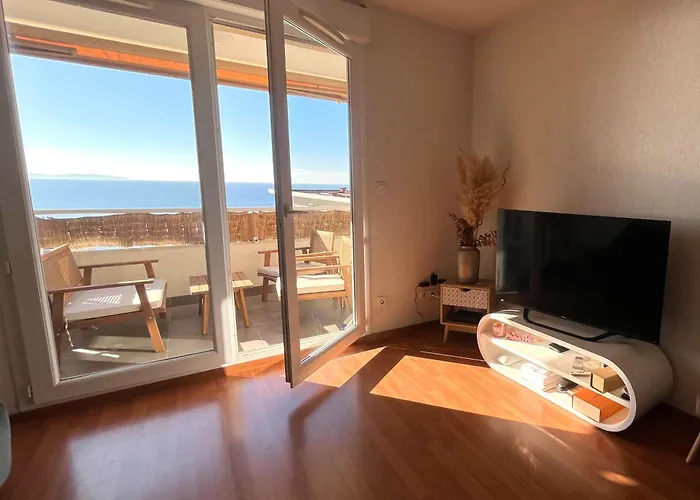Grand T2 Proche Casone Apartment Ajaccio (Corsica)
